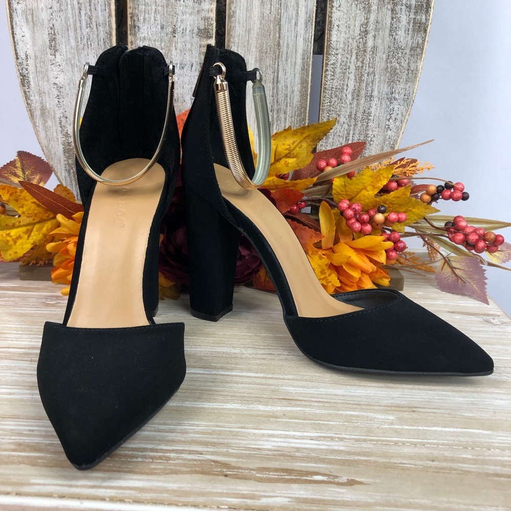 Bamboo Stacked Heel Pumps w Anklet